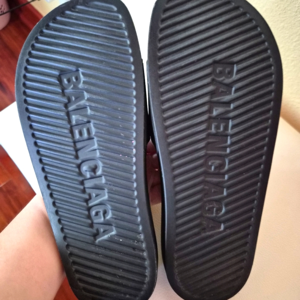 Balenciaga Black Slides - Picture 3 of 5